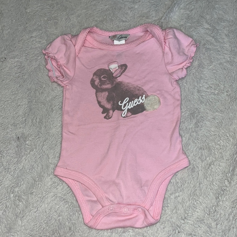 (3 for $10) baby guess 3-6 month bunny bodysuit 100% cotton baby girl ๐ฐ